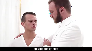 MormonBoyz - Sexy furry Pencil rims and fucks bubble butt bottom deep